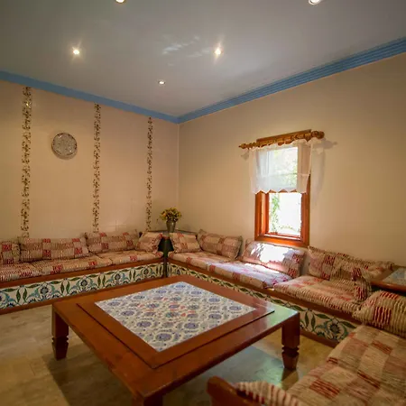 Su Hotel 3*